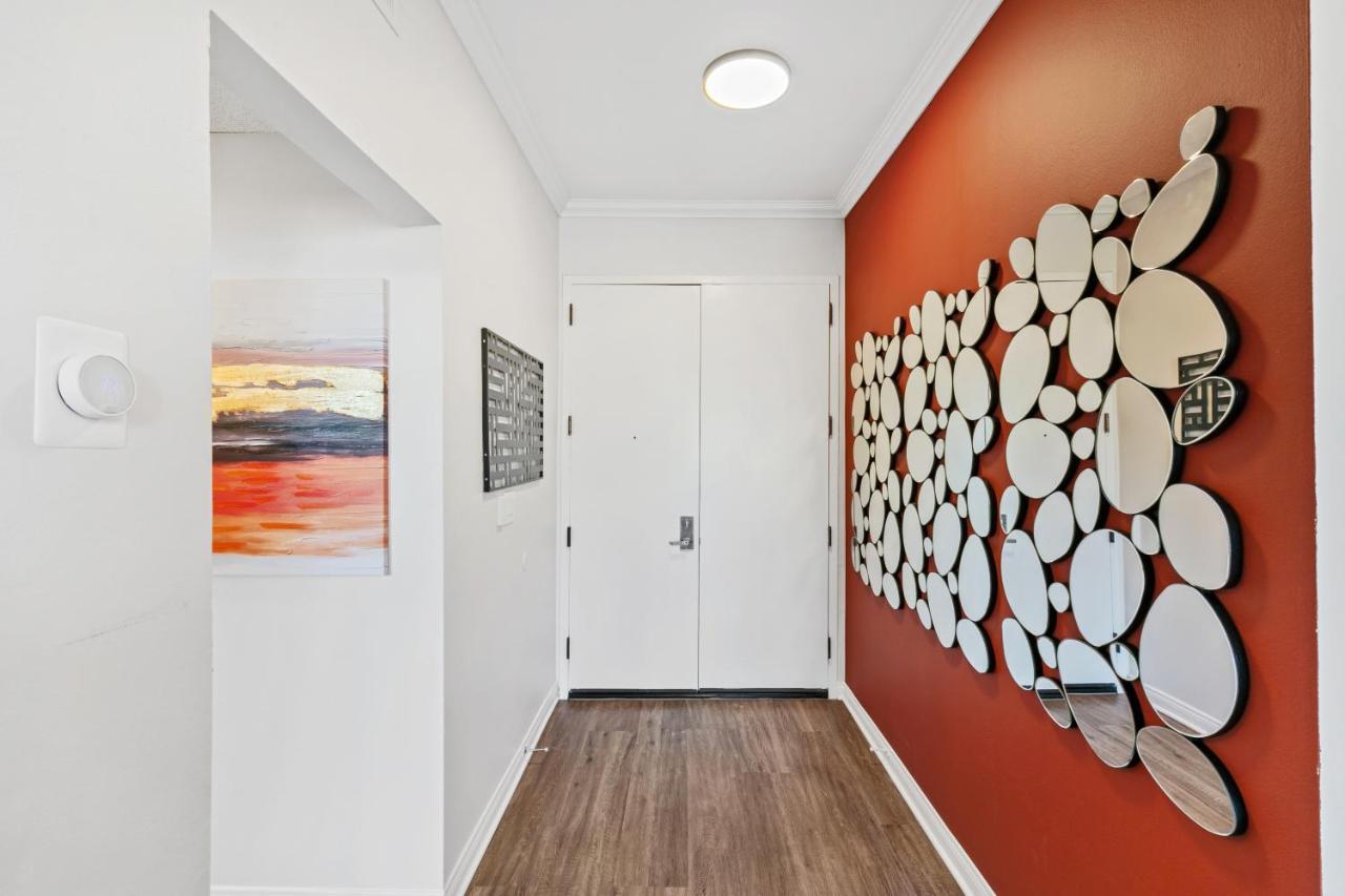 Beverly Hills 2 Bed 2 Bath Penthouse With Den And Parking 414 Los Angeles Exterior photo
