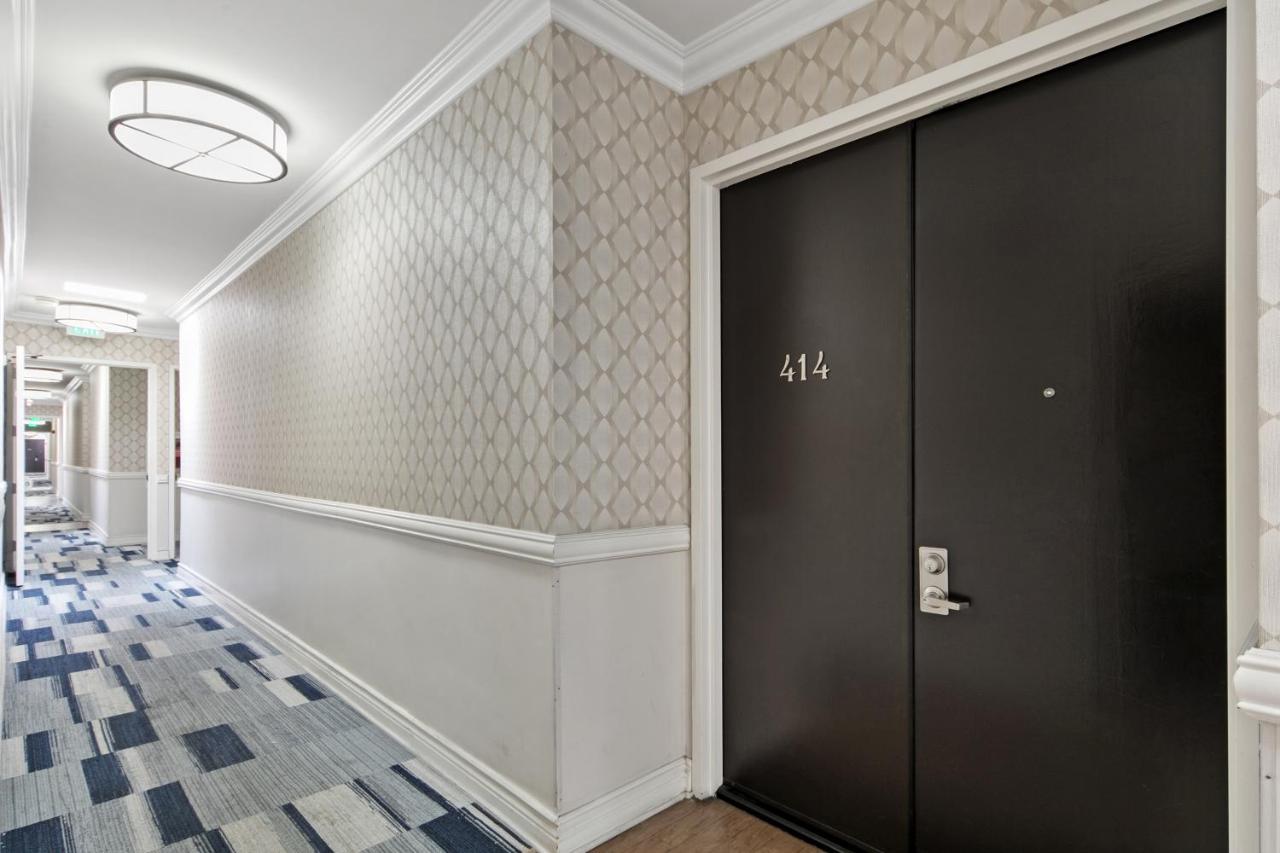 Beverly Hills 2 Bed 2 Bath Penthouse With Den And Parking 414 Los Angeles Exterior photo