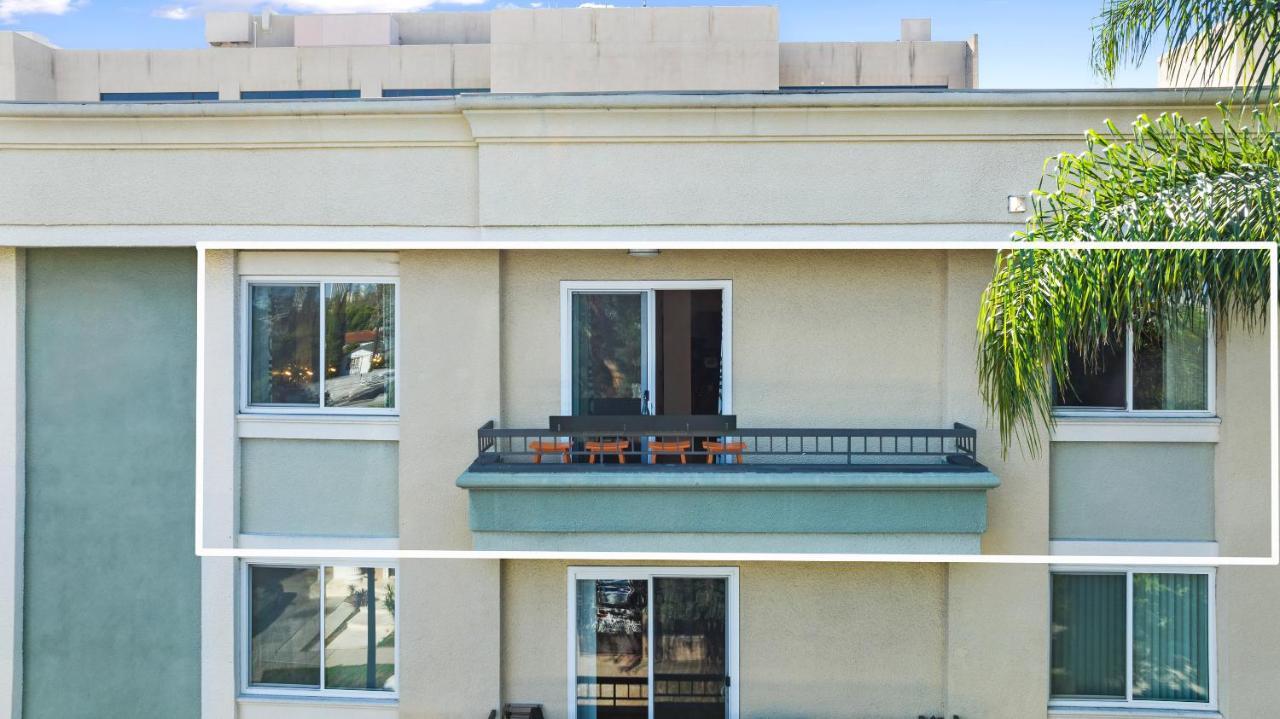 Beverly Hills 2 Bed 2 Bath Penthouse With Den And Parking 414 Los Angeles Exterior photo