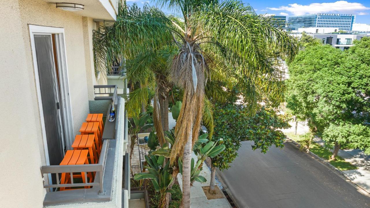 Beverly Hills 2 Bed 2 Bath Penthouse With Den And Parking 414 Los Angeles Exterior photo